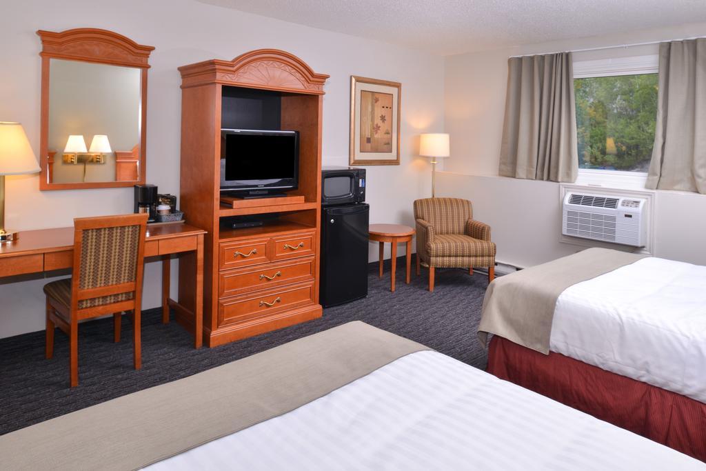 Rodeway Inn Sudbury Eksteriør bilde
