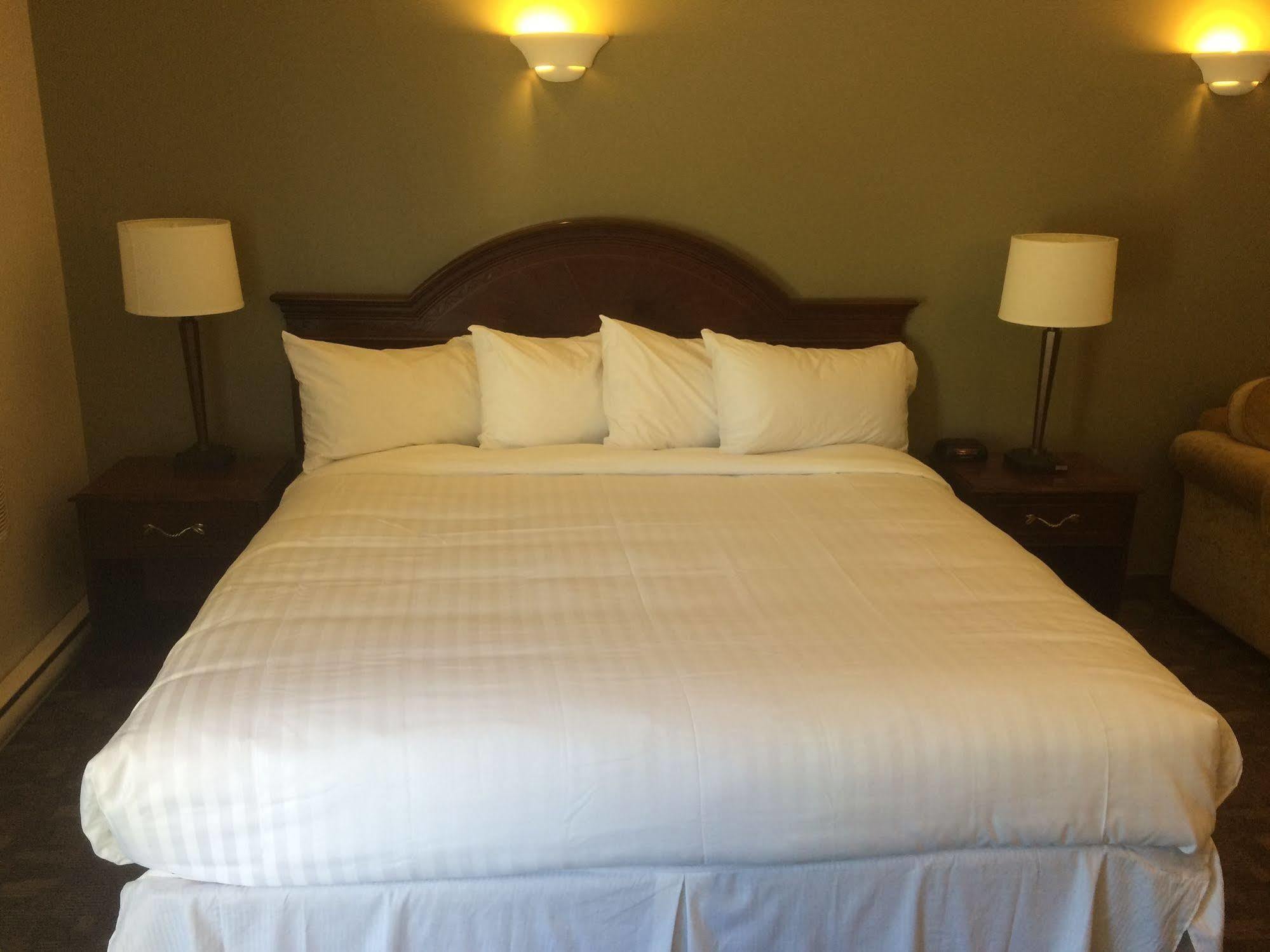 Rodeway Inn Sudbury Eksteriør bilde